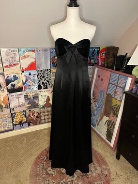 Oleg Cassini Black Strapless Satin Gown with Front Bow